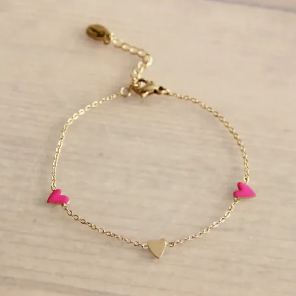 Rvs Fijn Armbandje Met 3 Hartjes Fuchsia Goud Sa817 - IEF0010